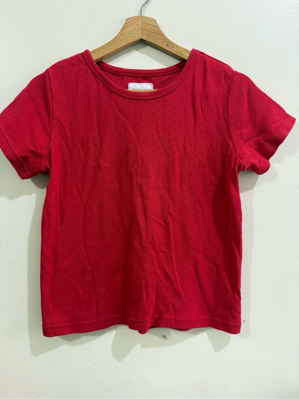 Le bon shoppe Women's Red Short Sleeve Crewneck Top